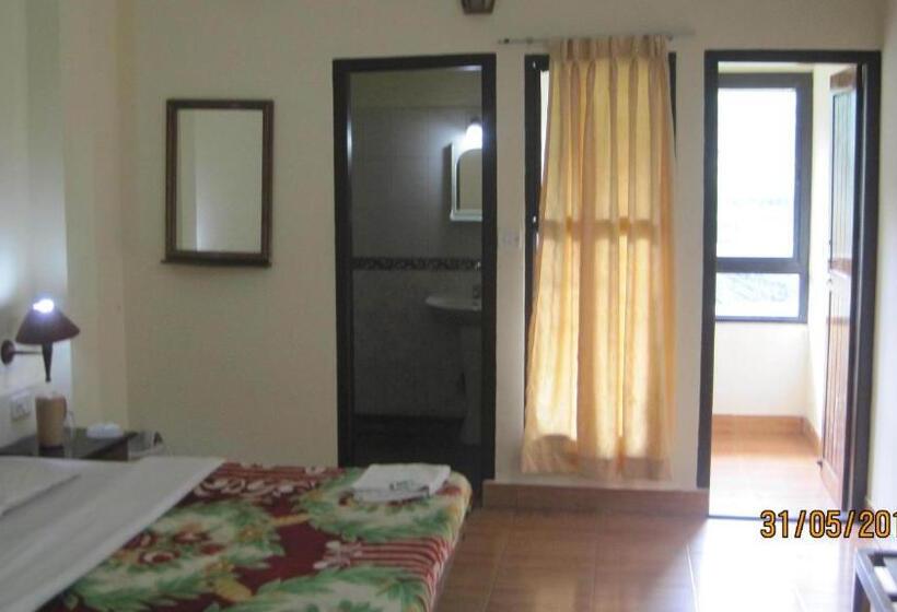 בית מלון כפרי Poopada