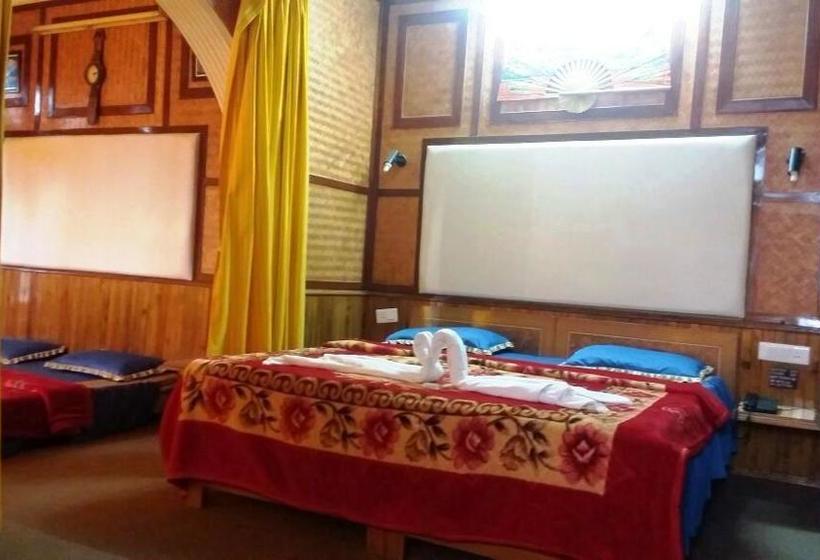 Hotel Robinsson Palace