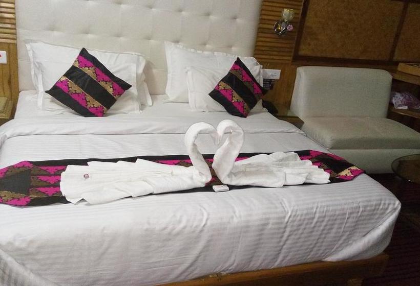 Hotel Robinsson Palace