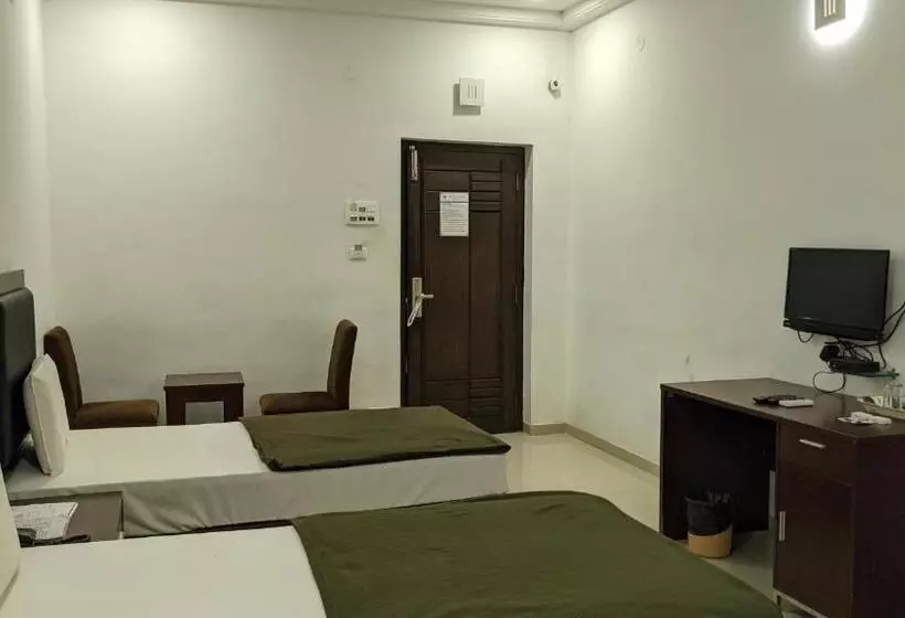 Hôtel Sslr ,gangavathi