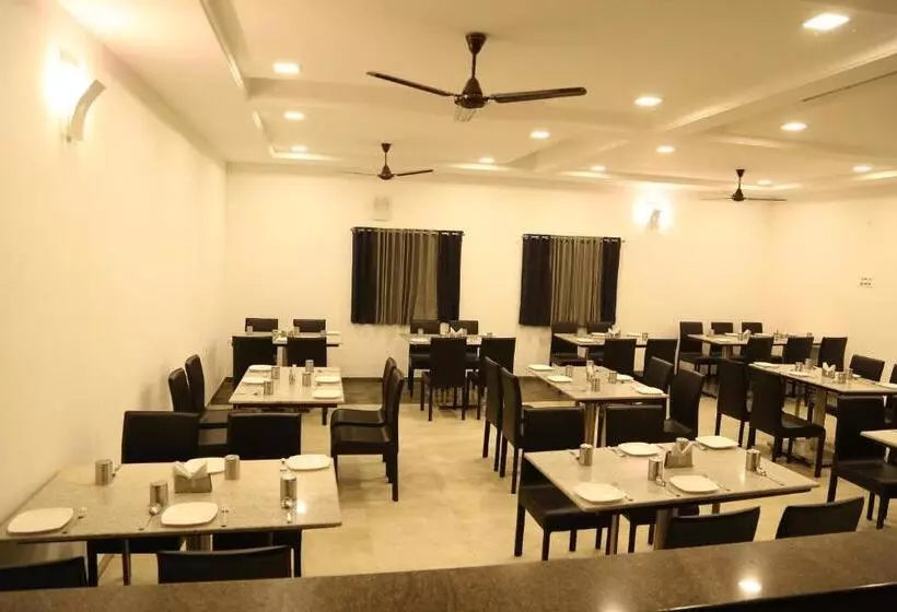 Hôtel Sslr ,gangavathi