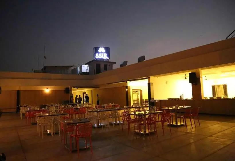 Hôtel Sslr ,gangavathi