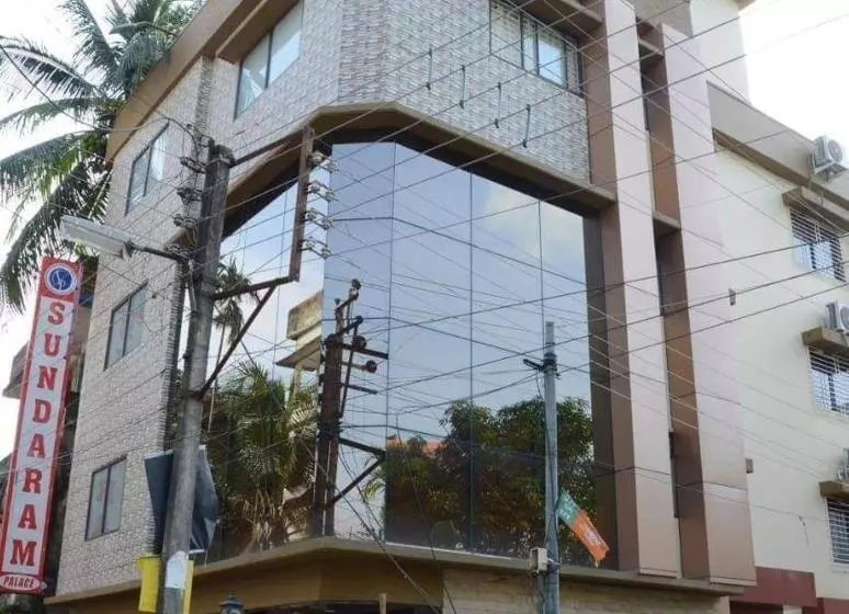 ホテル Sundaram Palace
