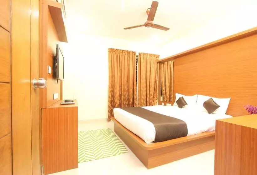 Hotelli The Grand Inn Mysore