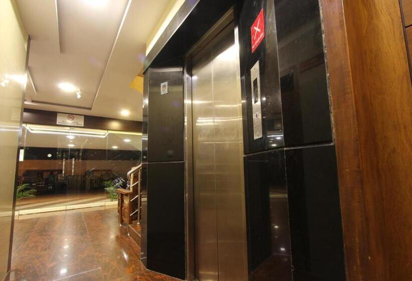 בית מלון כפרי The Grand Inn Mysore