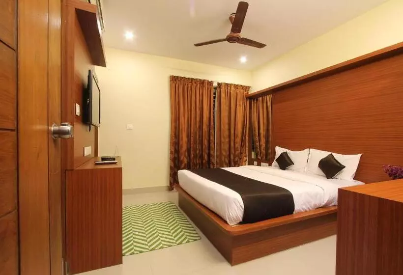 Hotelli The Grand Inn Mysore