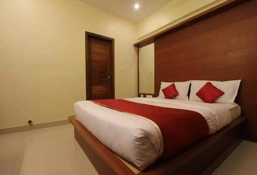 Hotelli The Grand Inn Mysore