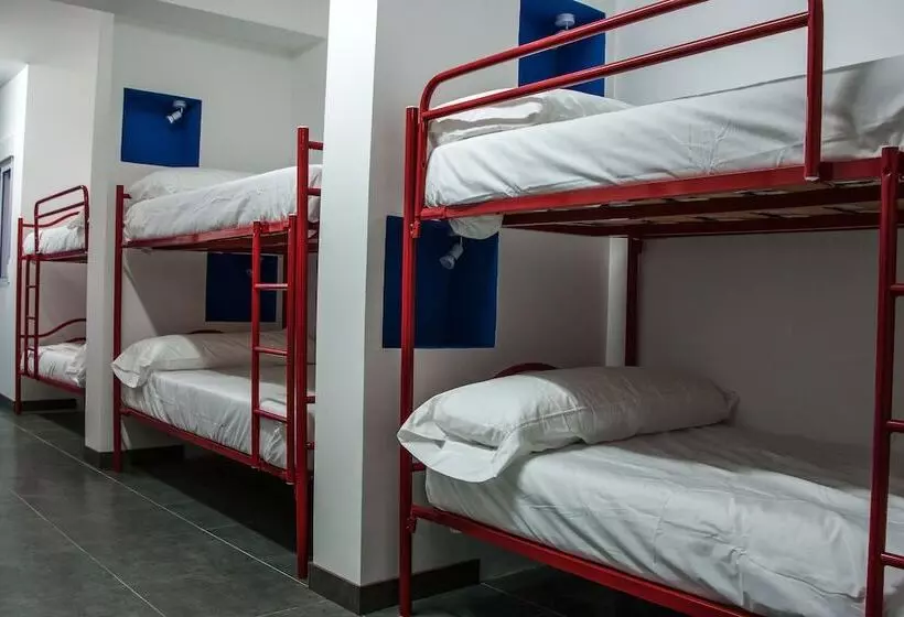 Olé Backpackers Hostel