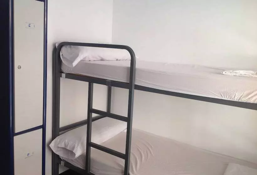 Olé Backpackers Hostel
