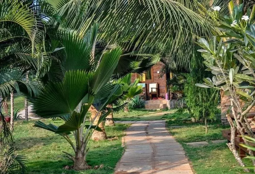Resort Lotus Sutra