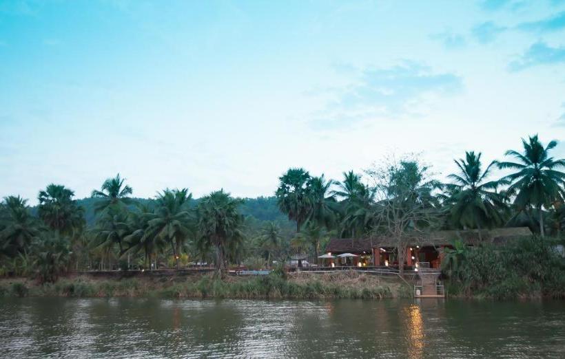 Riverroost Resorts