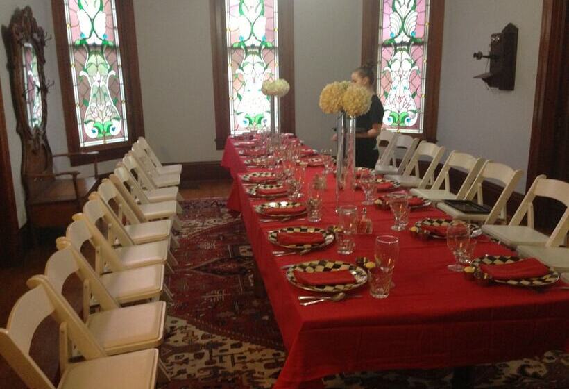 Angels Nest Bed And Breakfast