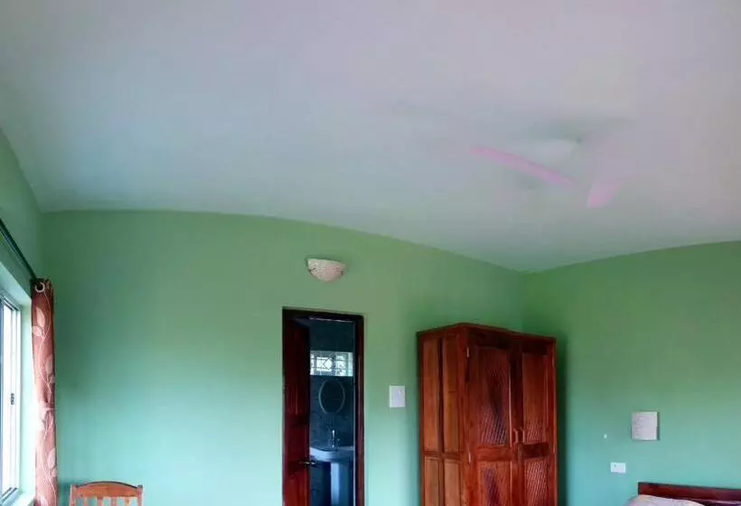 Nocleg ze śniadaniem Avalon Inn