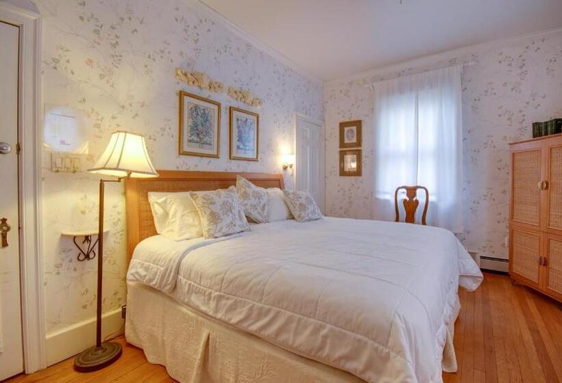 تختخواب و صبحانه Beach Walk On The Ocean