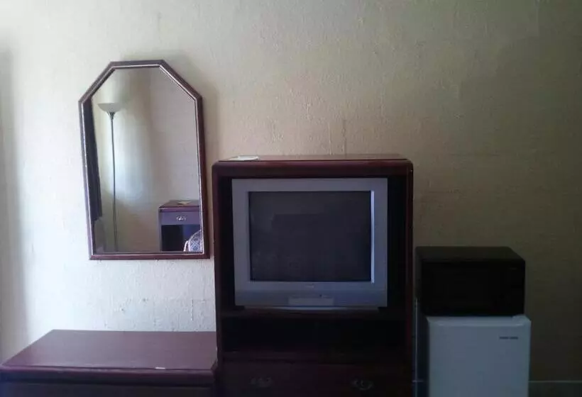 Holiday Motel