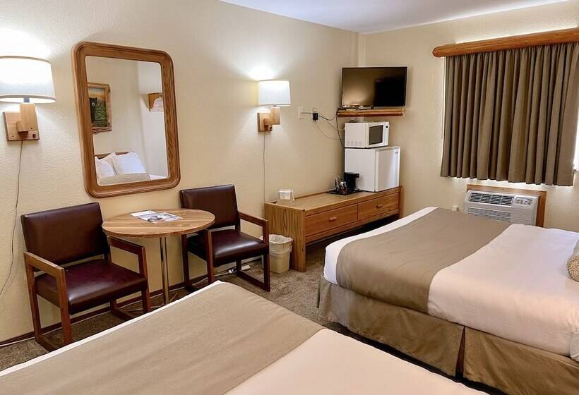 هتل Beartooth Hideaway Inn & Cabins