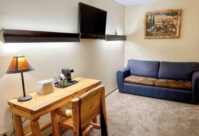 هتل Beartooth Hideaway Inn & Cabins