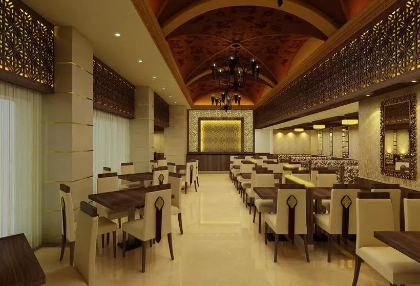 Hotelli Brijwasi Royal