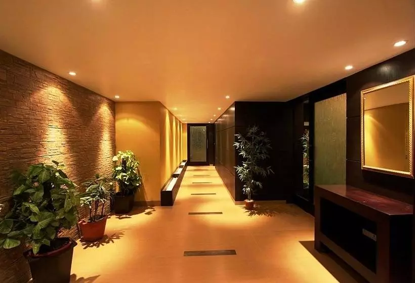 Hotelli Brijwasi Royal
