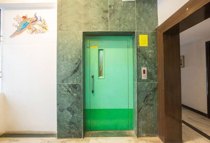 Szálloda Grand Tiara