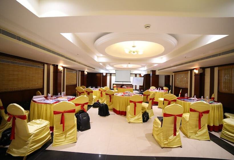 Отель Marg Krishnaaya