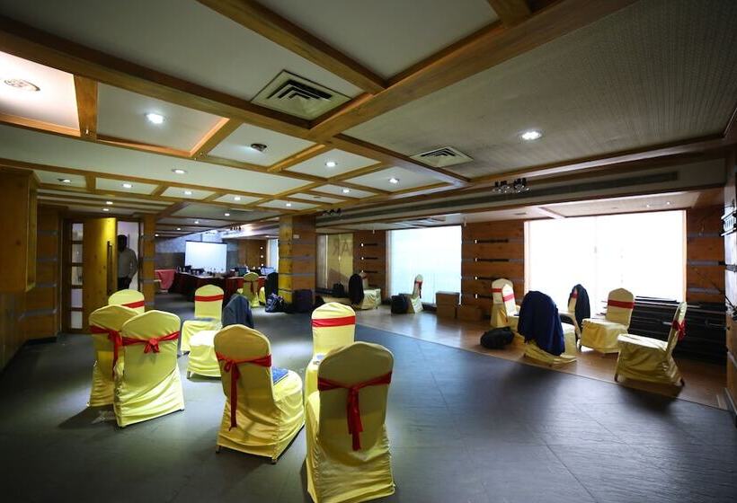 Отель Marg Krishnaaya