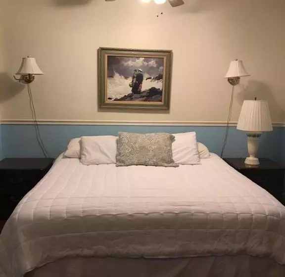 The Hotel Redland