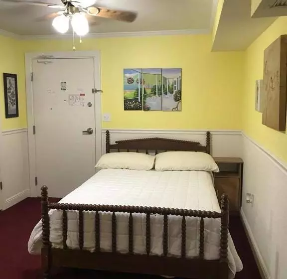 The Hotel Redland