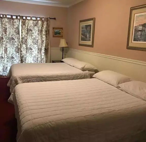 The Hotel Redland