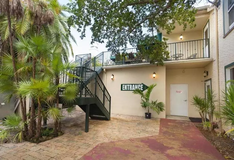 The Hotel Redland