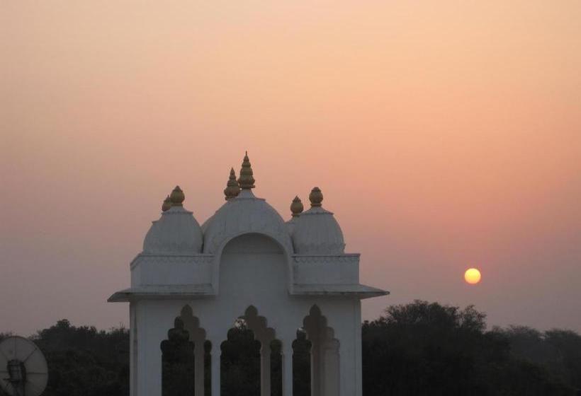 هتل Savista Retreat