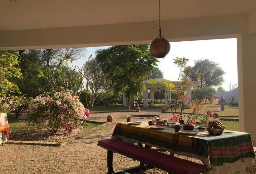 هتل Savista Retreat