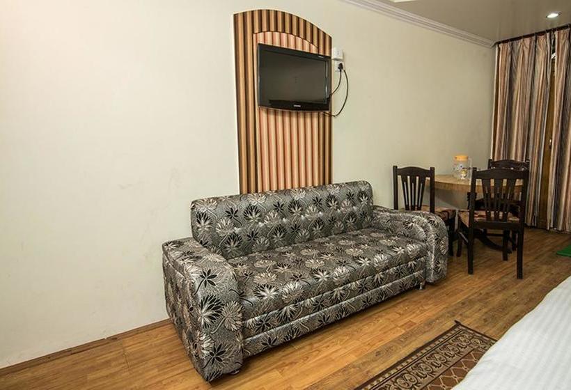 ホテル Moon By Excellent Hospitality