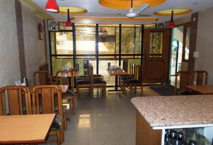 ホテル Moon By Excellent Hospitality