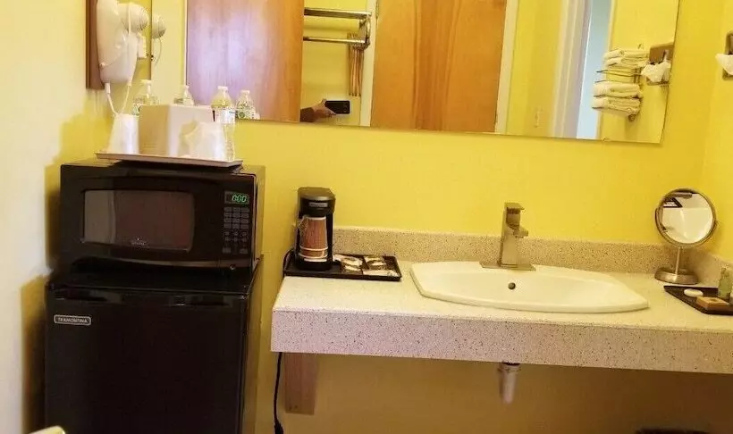 モーテル Regency Inn