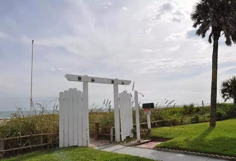 モーテル Sea Aire Oceanfront Inn