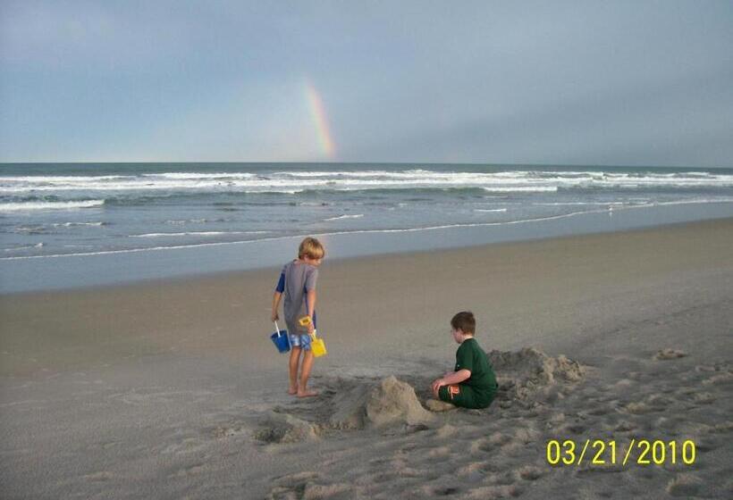 מוטל Sea Aire Oceanfront Inn