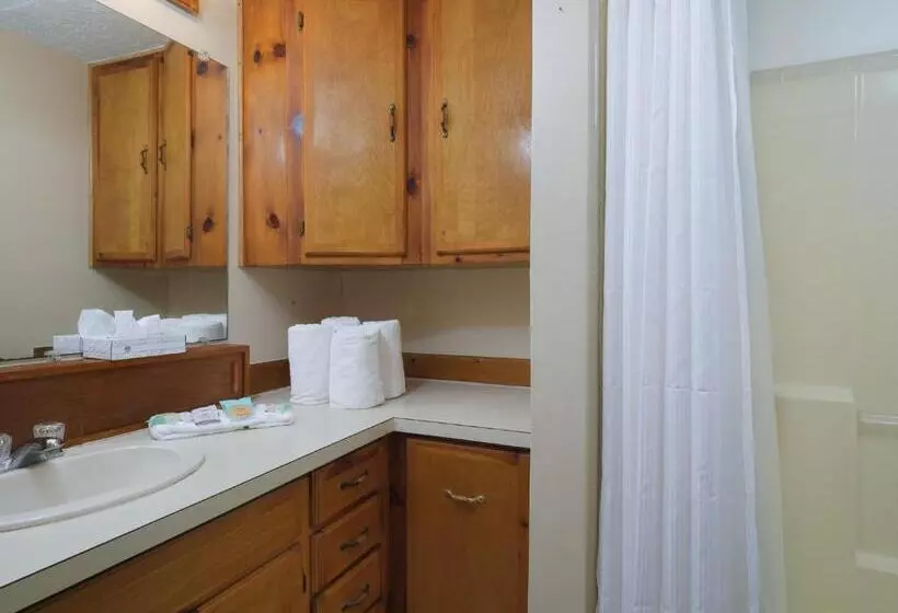 モーテル Sea Aire Oceanfront Inn