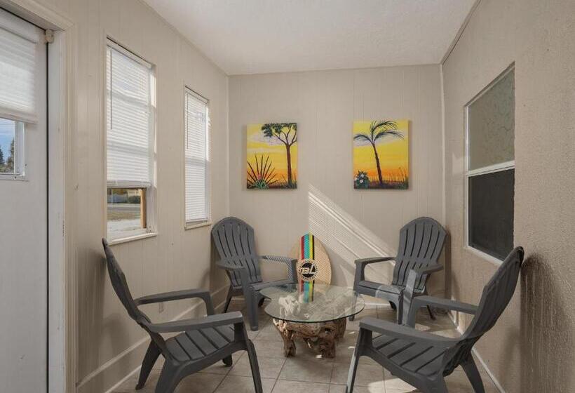 מוטל Sea Aire Oceanfront Inn