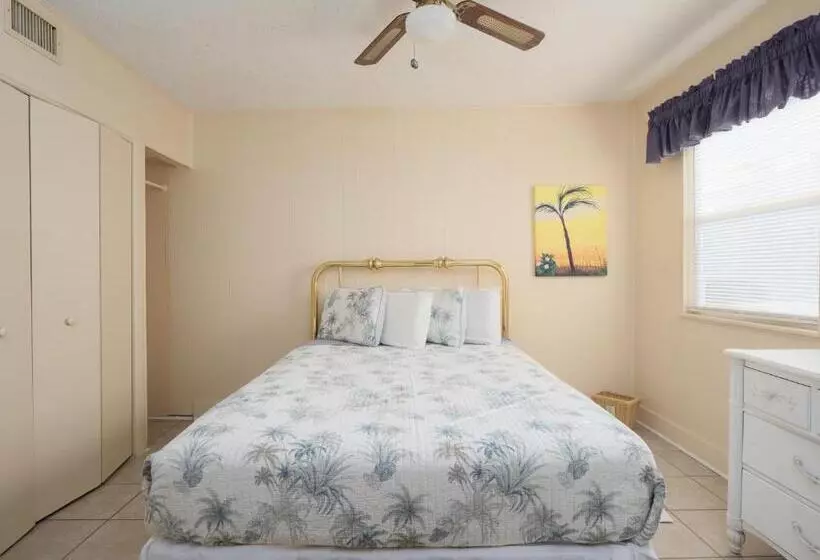 モーテル Sea Aire Oceanfront Inn
