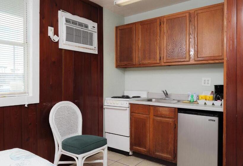מוטל Sea Aire Oceanfront Inn
