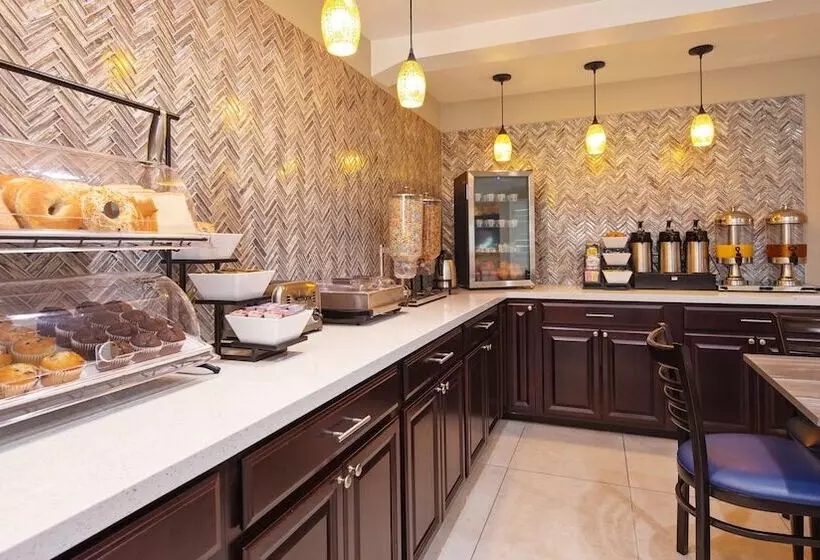 Motelli Quality Inn