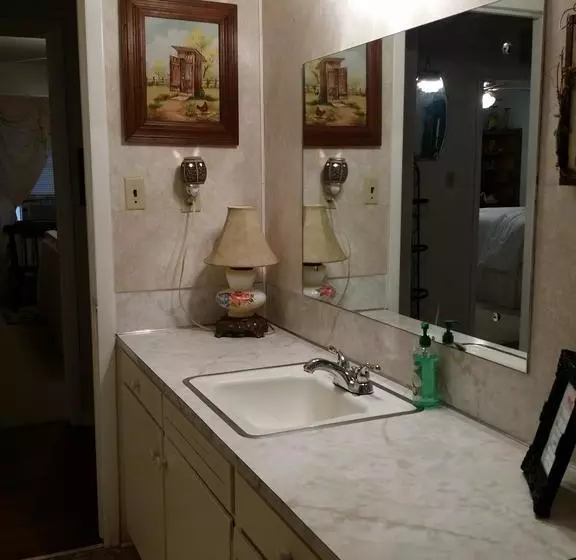 The Hoffmann Vacation Rental Bed & Breakfast