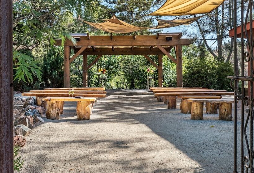 مبيت وإفطار Eden Vale Inn