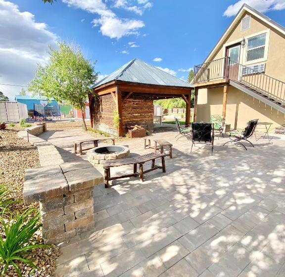 민박 The Panguitch House