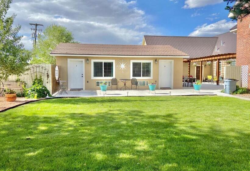 민박 The Panguitch House