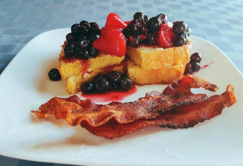 Holidae House Bed & Breakfast