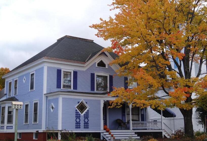 Holidae House Bed & Breakfast