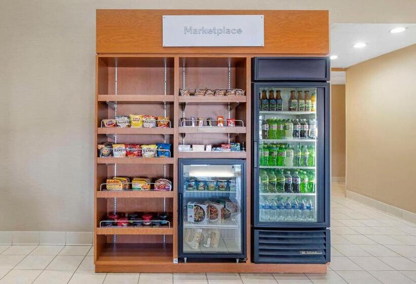 Отель Comfort Suites Normal University Area