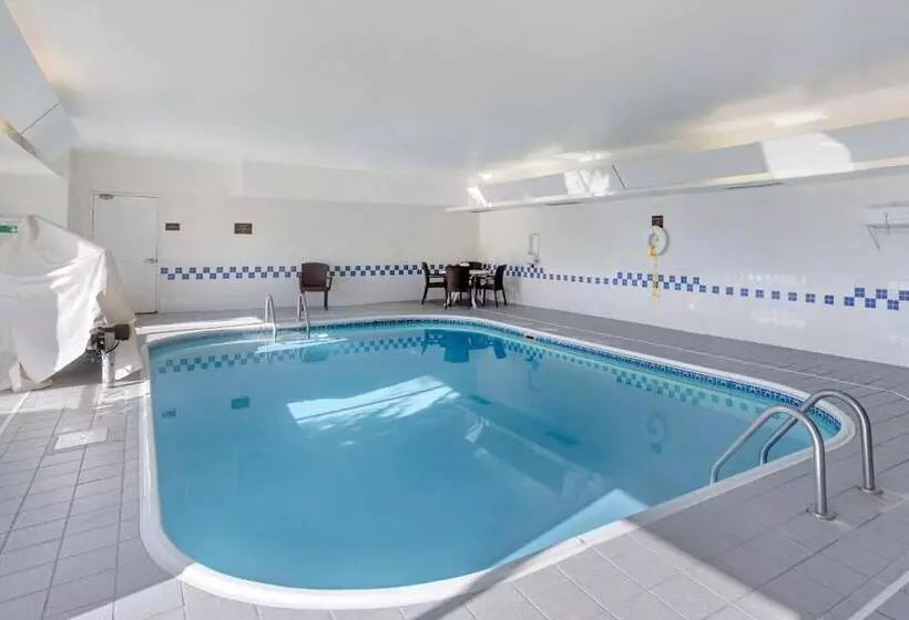 ホテル Comfort Suites Normal University Area